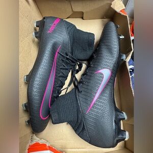 Nike mercurial jr superfly V FG RARE NIB! Size 6Y